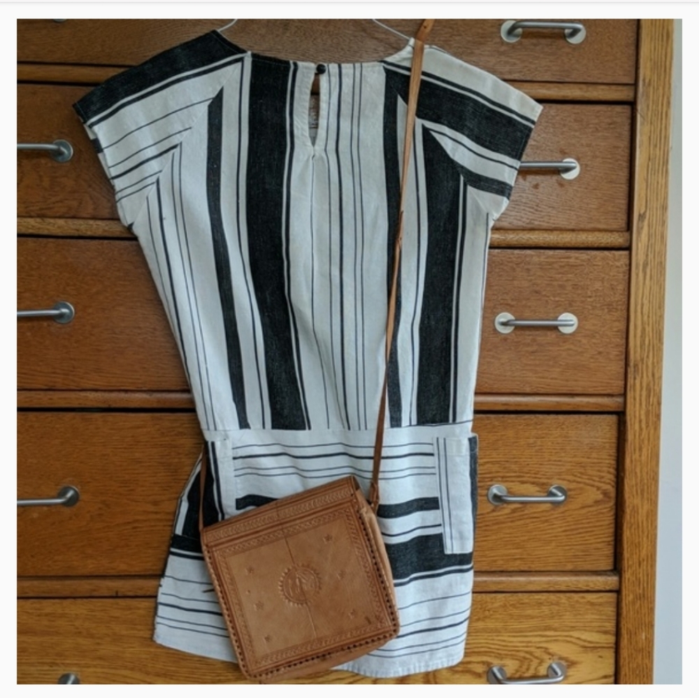 Striped linen Whiskey Grade dress with pockets